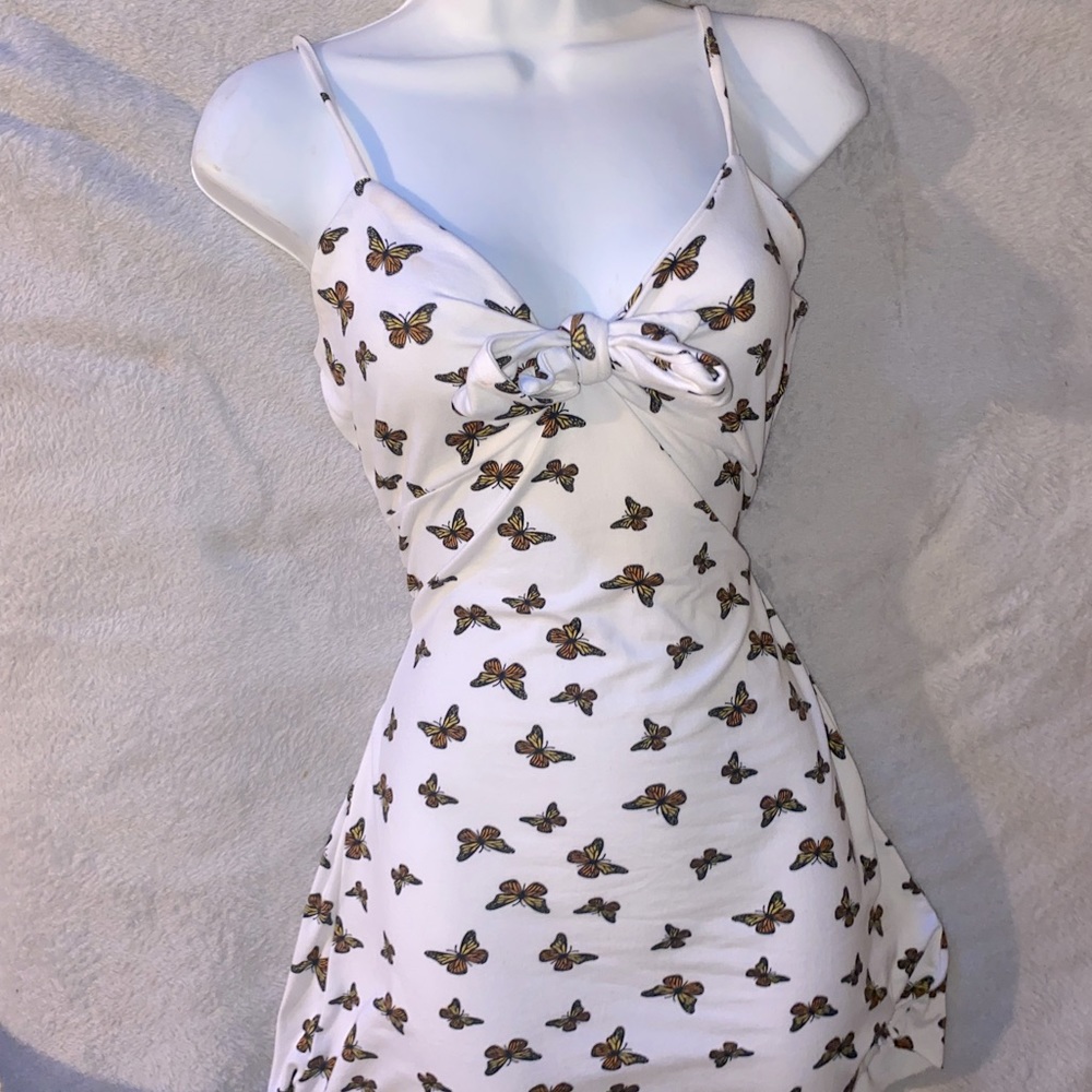 WHITE SUMMER DRESS | BUTTERFLY